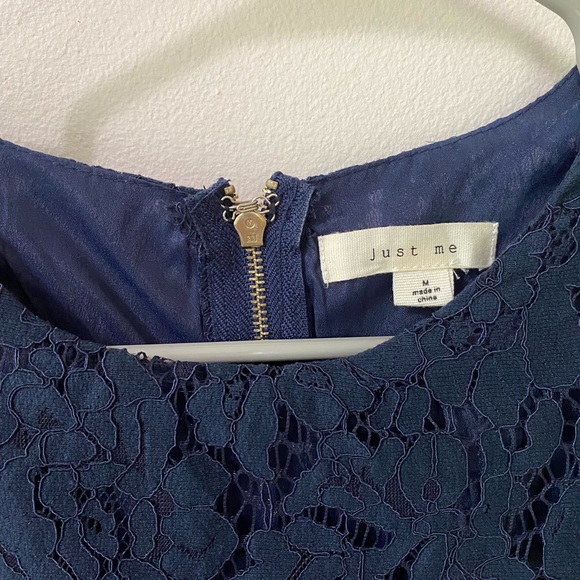 Lace Midi dress in Navy - Picture 5 of 8